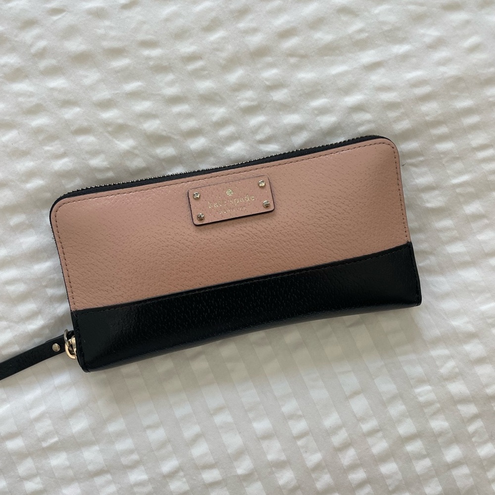Kate Spade Pink and Black Women's Wallet